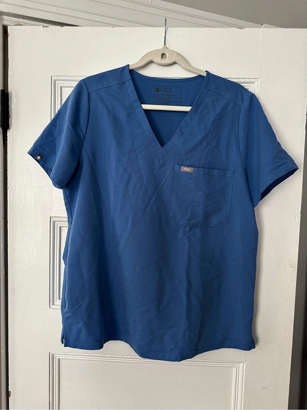 FIGS Catarina Scrub Top V-Neck